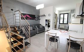 Corona'S Apartment- Fronte Spiaggia